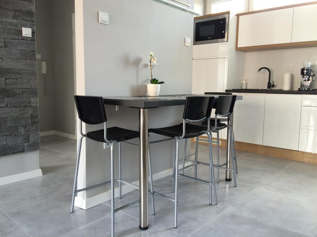 Apartament Na Ogrodach Познань Экстерьер фото